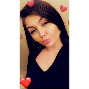 Meet your Posher, Abby